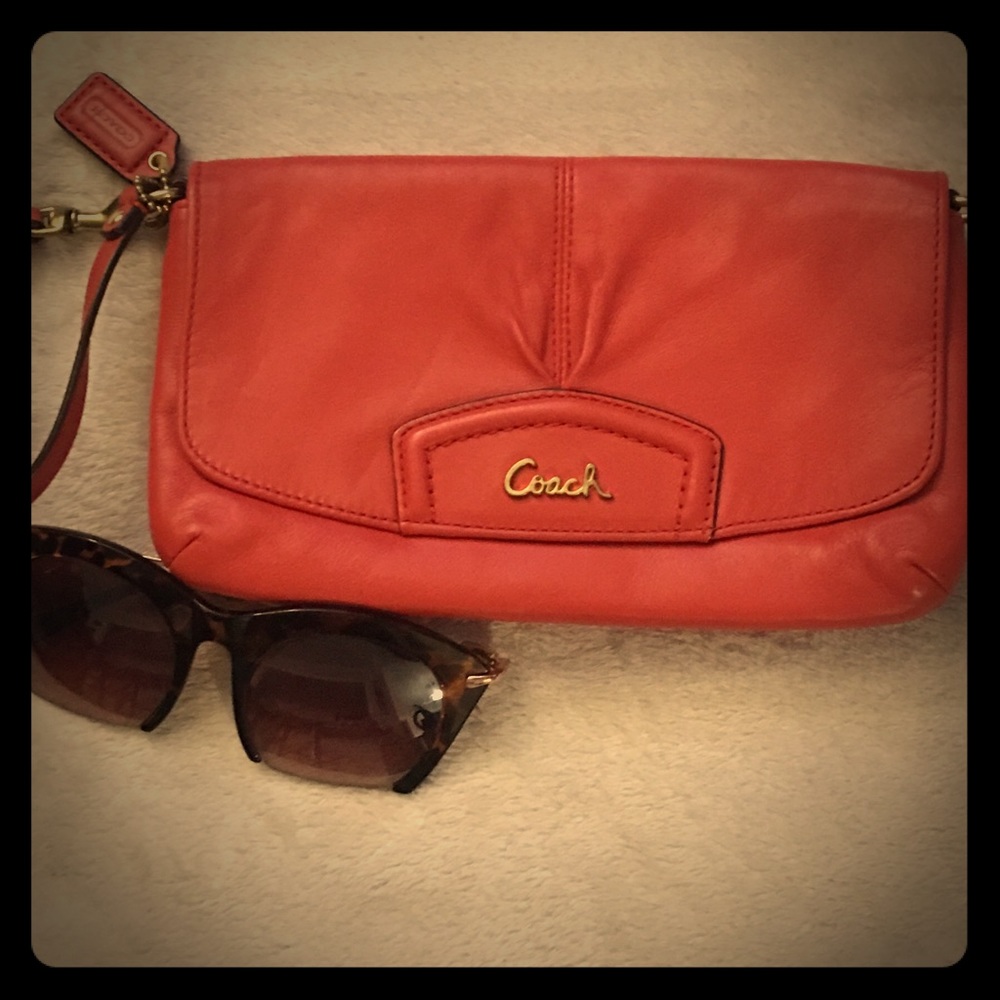 (Authentic) Coach🔸Wristlet
